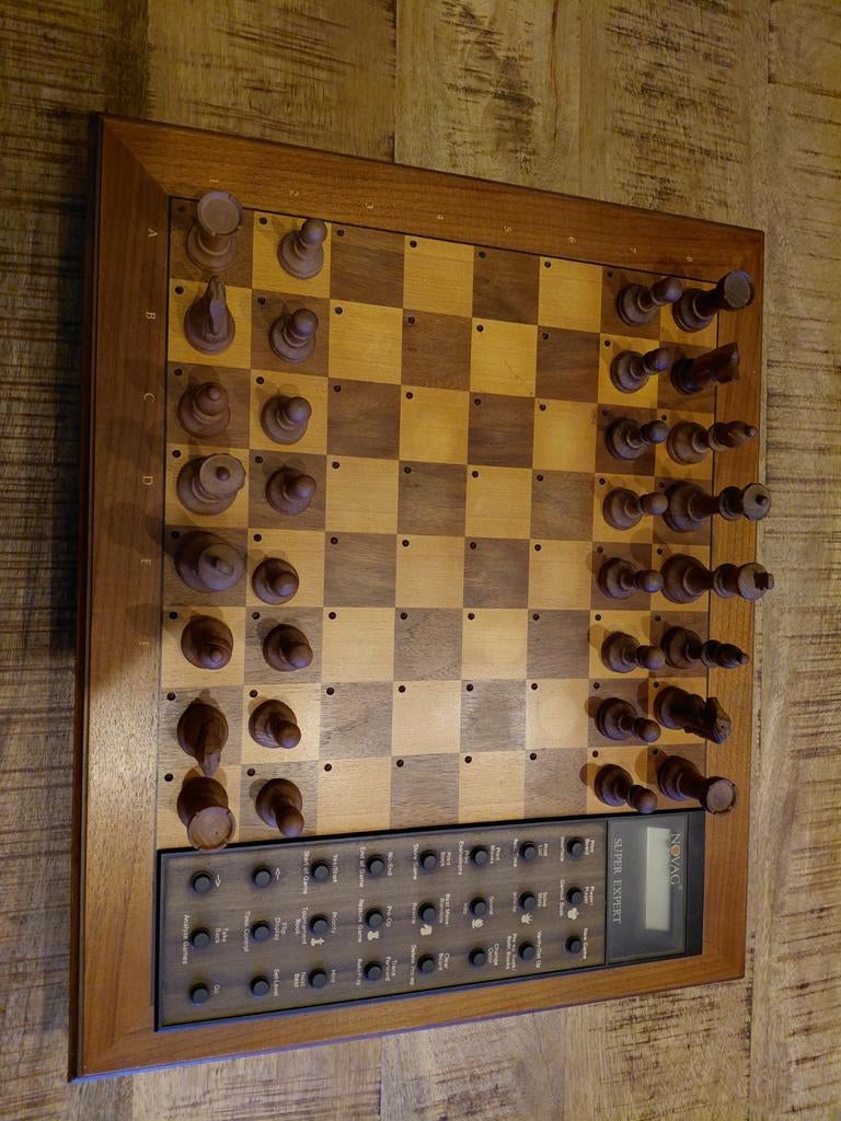 Novag Super Expert schaakcomputer uit 1987, Verzenden, Minder dan 500 stukjes, Gebruikt, Schaken