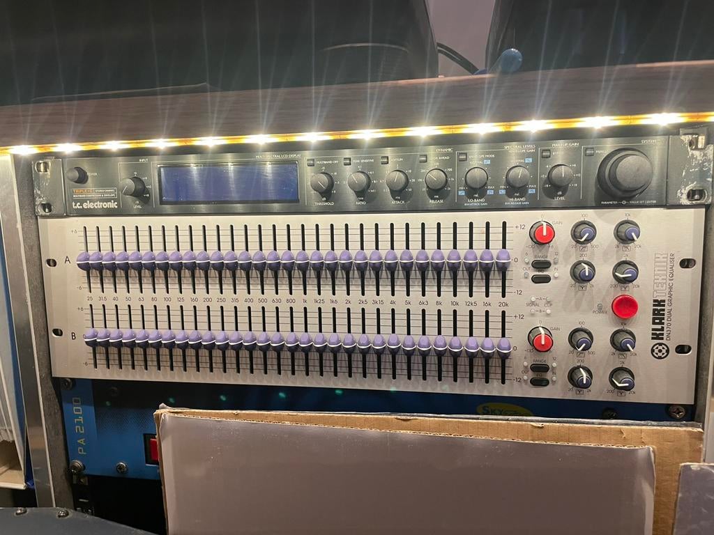 Klark Teknik DN370 grafische equalizer (in zeer goede staat), Ophalen of Verzenden, Zo goed als nieuw, Equalizer