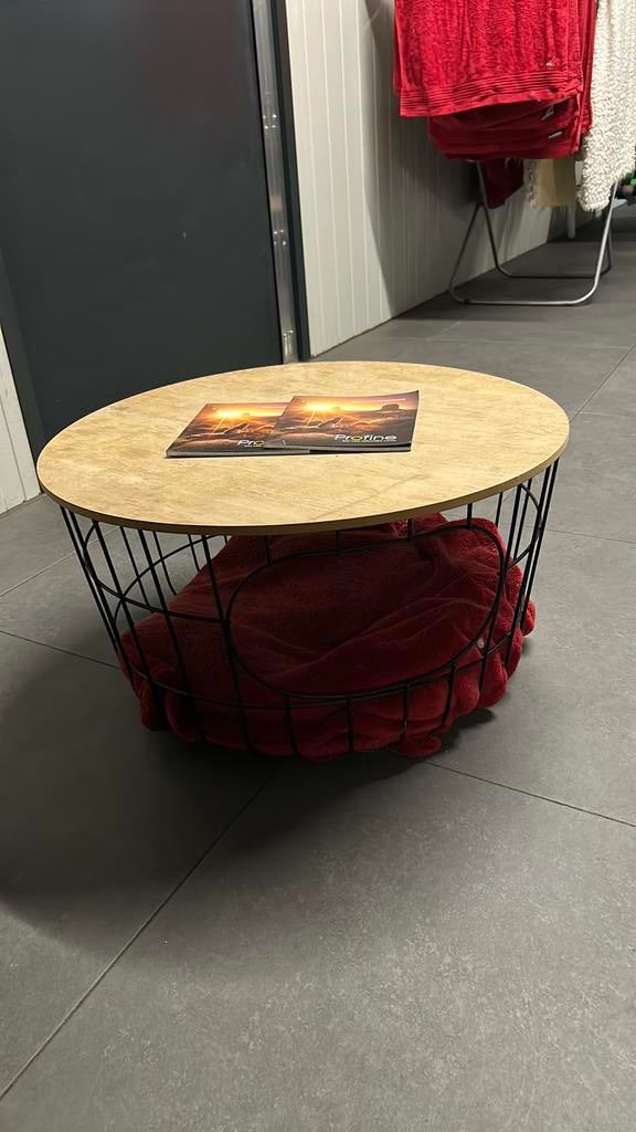 Hond / kat tafel/ligplek te koop, Dieren en Toebehoren, Ophalen, Gebruikt