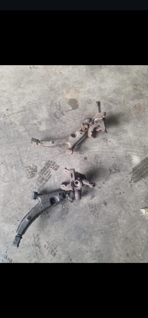 Draagarm met fusee Toyota Starlet links en rechts, Auto-onderdelen, Ophalen of Verzenden, Gebruikt, Toyota