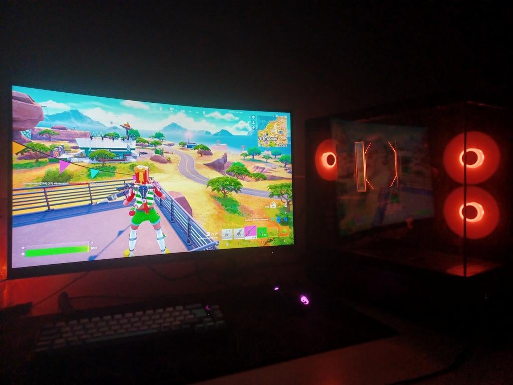 Gaming PC - Ryzen 5 5600X, RX 6650XT, 16GB RAM, 1.5TB SSD, Ryzen 5 5600X, Custom Build, Ophalen of Verzenden, Zo goed als nieuw