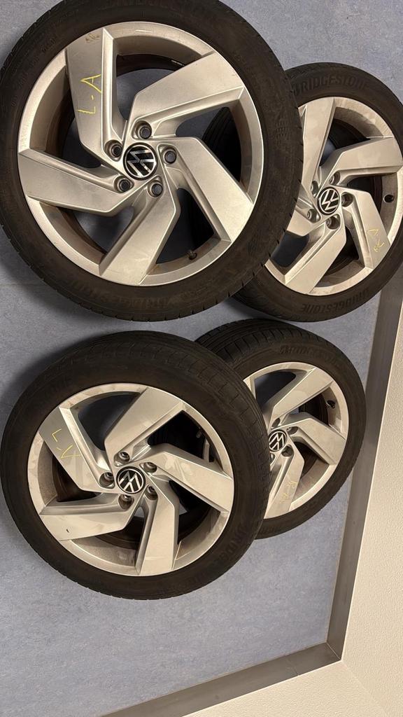 Orginele VW Velgen met Banden - 17 inch, Gebruikt, Banden en Velgen, 17 inch, Personenwagen