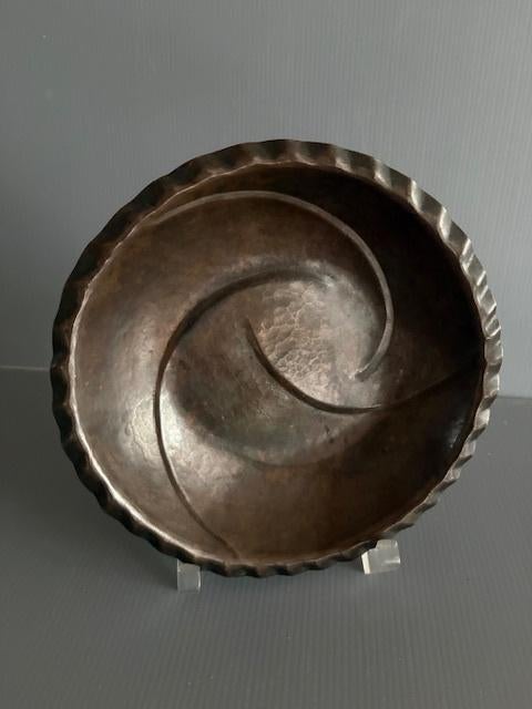 Schaal gehamerd koper Amsterdamse school Art Deco, Ophalen of Verzenden