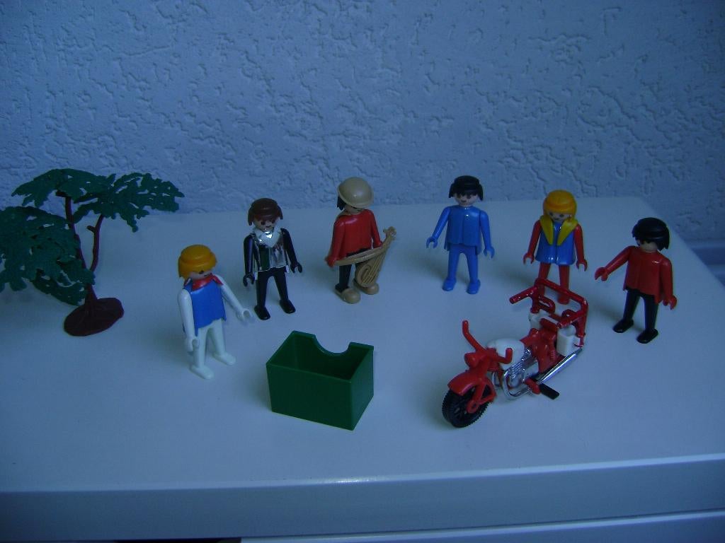 9del playmobielset kist viool boom 6 poppetjes, Ophalen of Verzenden, Zo goed als nieuw, Los playmobil