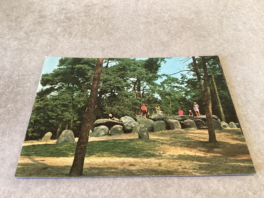 Emmen.     Hunebed, Ophalen of Verzenden, Drenthe