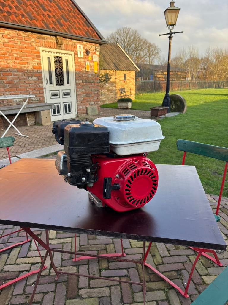 Honda gx160/200 clone, Ophalen of Verzenden, Zo goed als nieuw, Benzinemotor, 1800 rpm of meer