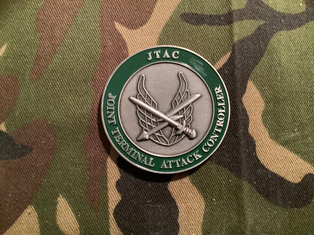 Coin van het Korps Commando Troepen, Ophalen of Verzenden, Landmacht, Nederland, Embleem of Badge