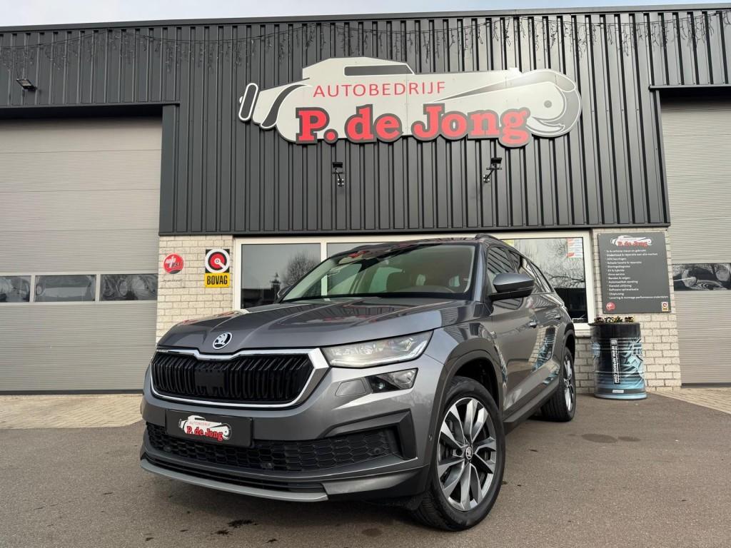 Skoda KODIAQ 1.5 TSI TOUR editie Alle verwarmings opties Zon, USB, 4 cilinders, 150 pk, 14 km/l