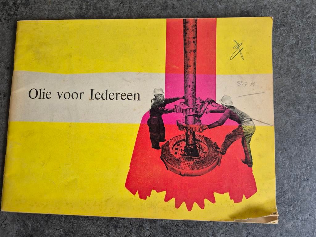 Oude brochure Shell...1961 olie voor iedereen, Verzamelen, Ophalen of Verzenden, 1960 tot 1980, Tijdschrift