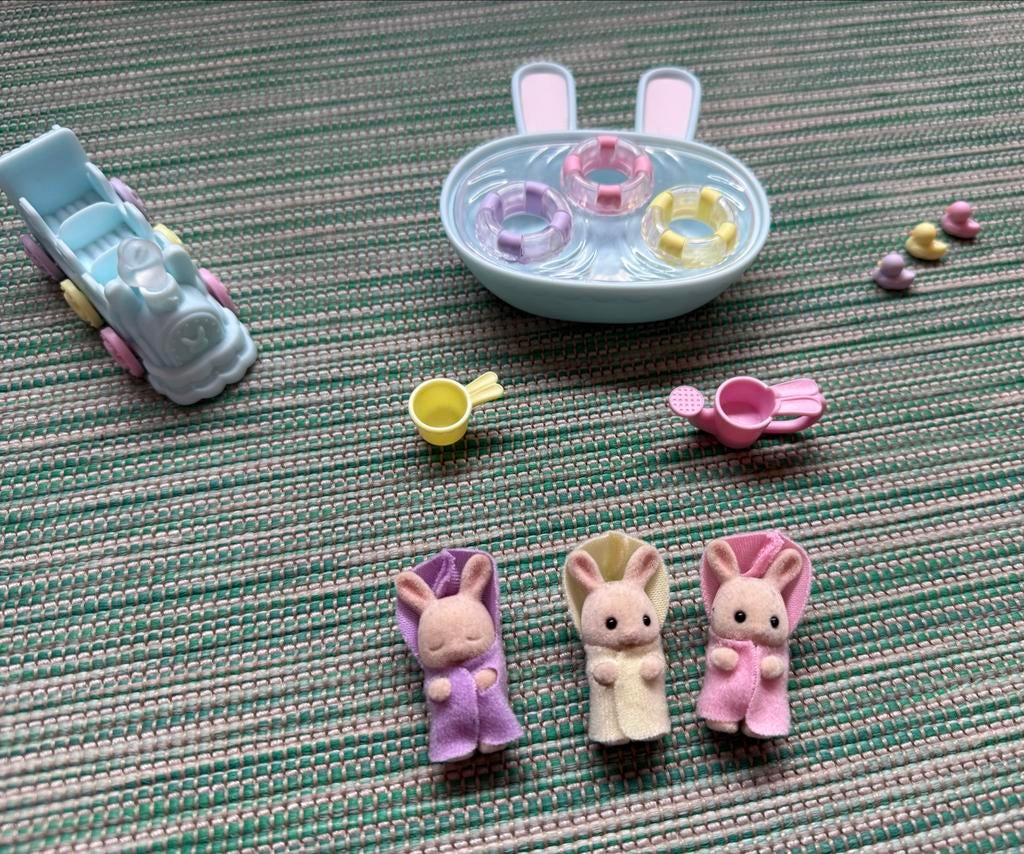 Sylvanian Families babyset met konijntjes, Ophalen, Gebruikt, Overige typen, Met wieltjes