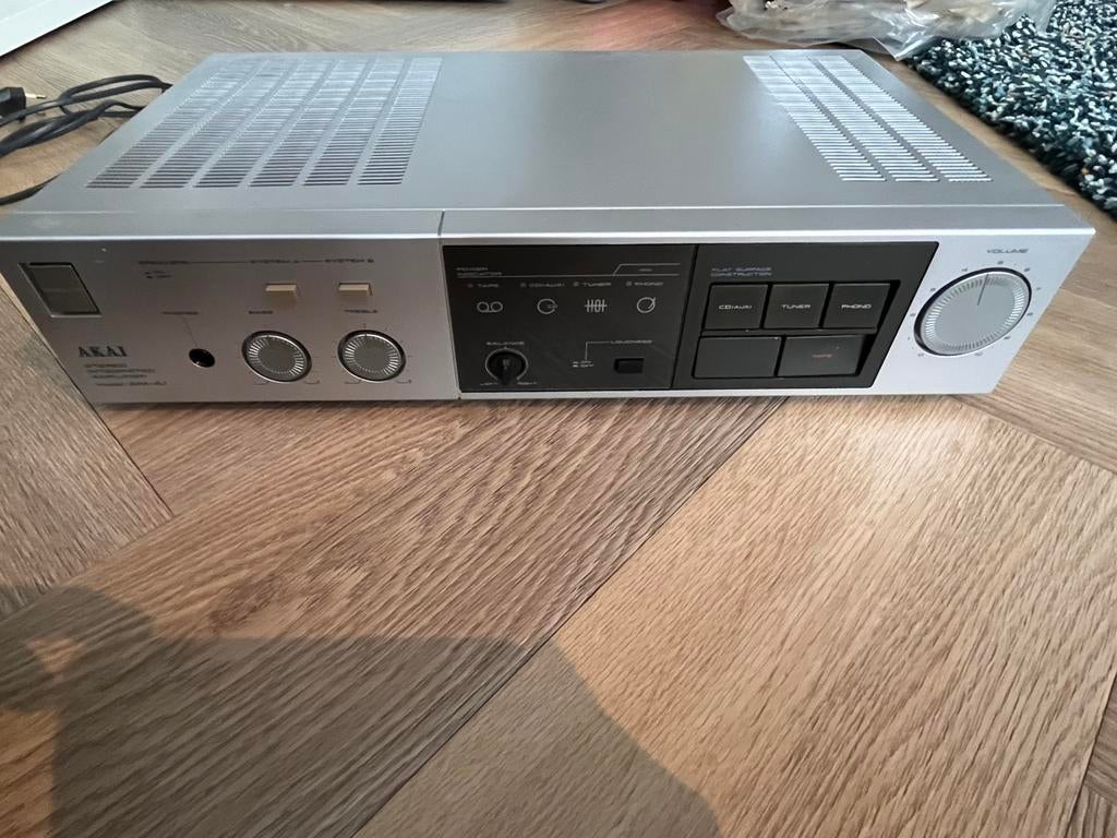 Akai stereo amplifier + Sharp turntable + Denon, Ophalen of Verzenden, Zo goed als nieuw