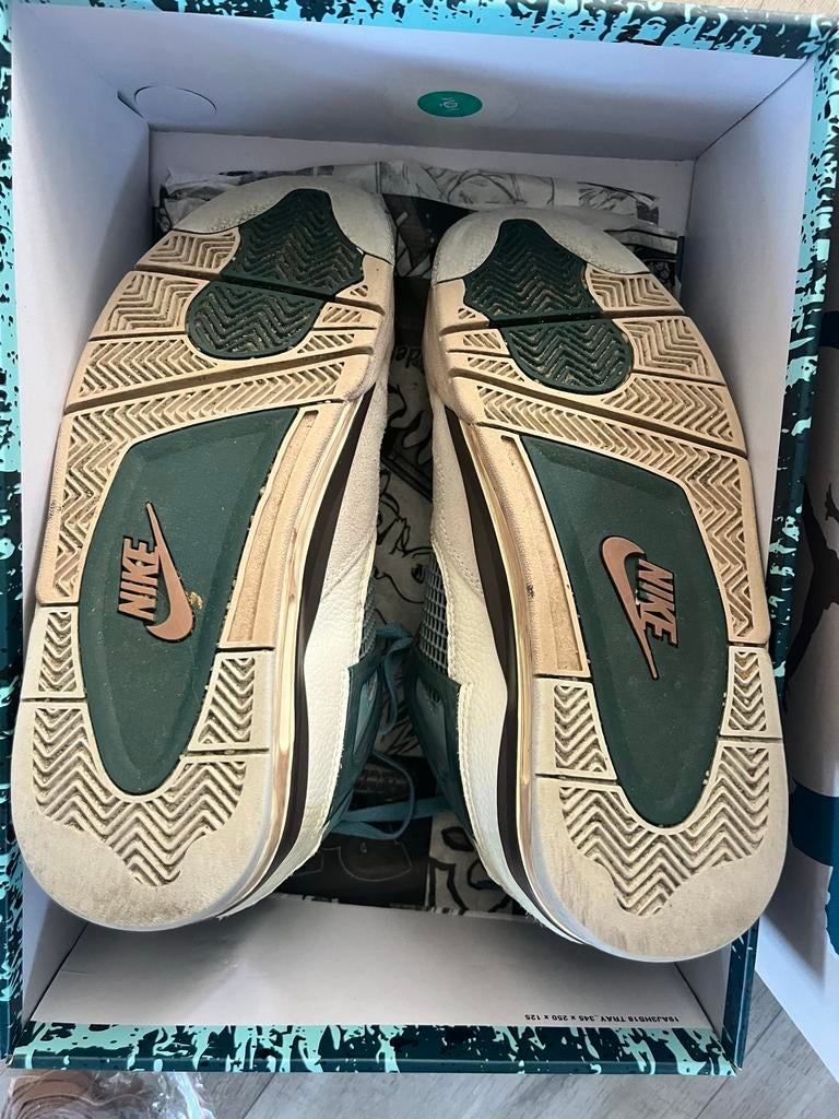 CUSTOM AIR JORDAN 4 RETRO “SNORLAX” - maat 41, Wit, Ophalen of Verzenden, Sneakers of Gympen, Gedragen