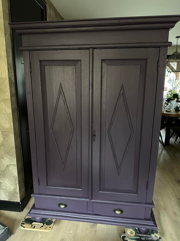 Meidenkast Servieskast Buffetkast Paars Stoer Sober, Huis en Inrichting, Kasten | Overige, Ophalen, Gebruikt