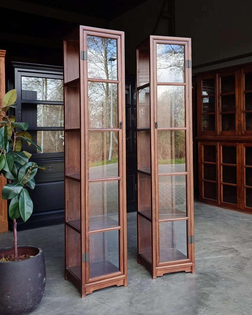 Prachtige unieke oosterse vitrinekasten | Museumkasten #7873, Antiek en Kunst, Ophalen of Verzenden