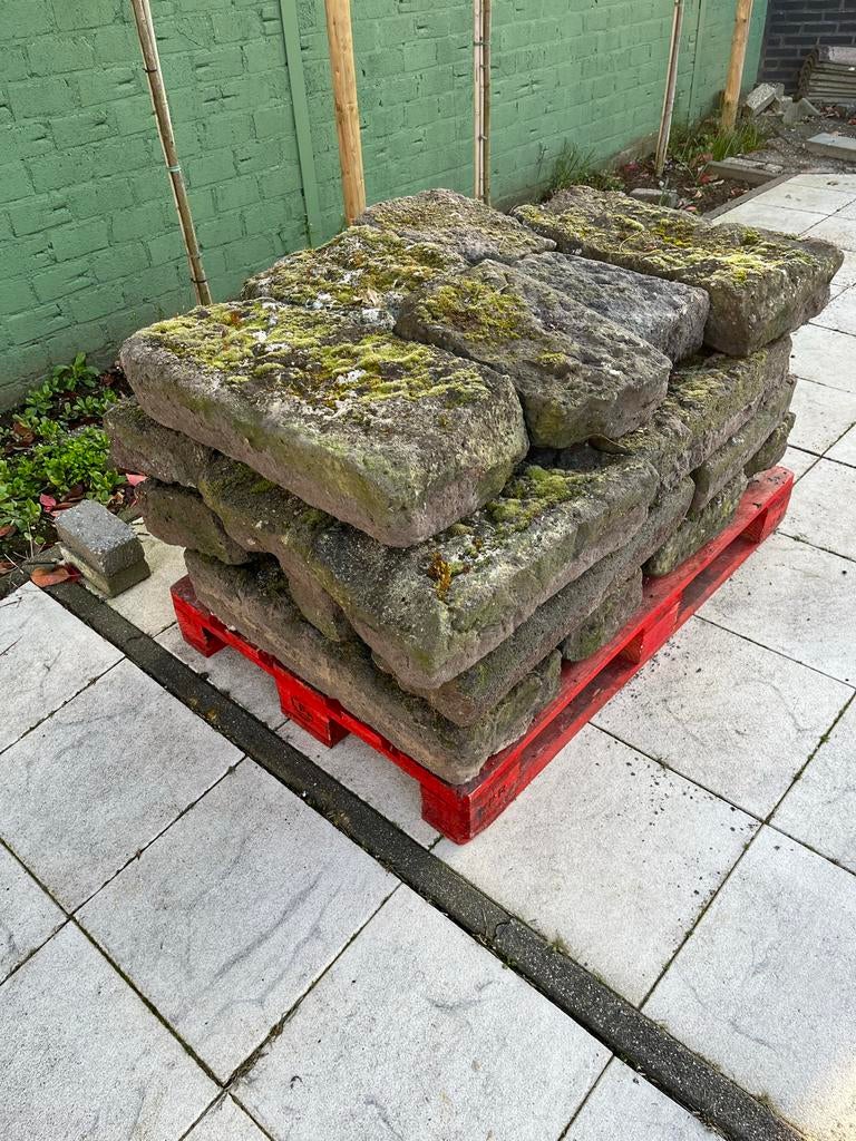 Natuursteen grote blokken, Tuin en Terras, Ophalen, Overige materialen, Gebruikt, Bruin