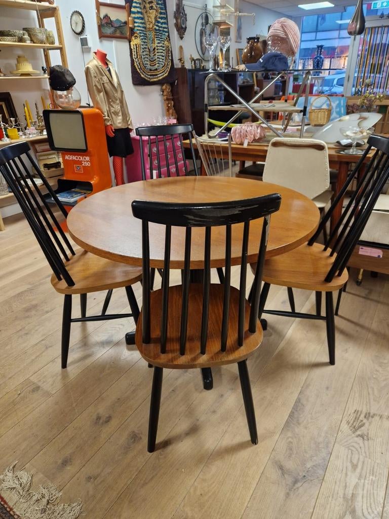Fins design eethoek - Vintage ronde tafel met 4 stoelen, Ophalen, Gebruikt, Onbekend, Fins design, Vintage, Mid-century modern