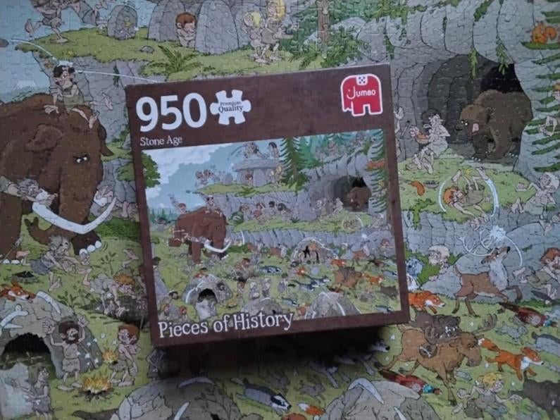 Jumbo puzzel Pieces of history 'stone age', Hobby en Vrije tijd, Denksport en Puzzels, Ophalen, 500 t/m 1500 stukjes, Zo goed als nieuw