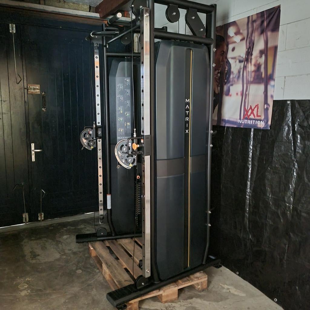 Matrix multifunctioneel pulley apparaat, Sport en Fitness, Ophalen, Zo goed als nieuw, Benen, Overige typen