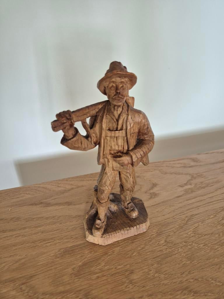 Oostenrijks houtsnijwerk jager, Ophalen of Verzenden, Dier