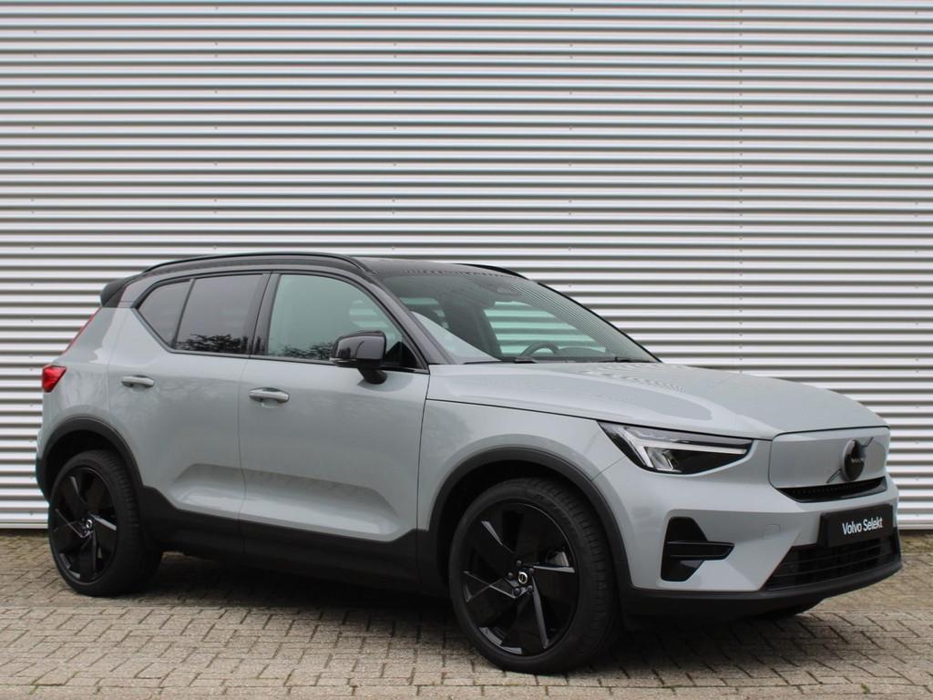 Volvo EX40 Single Motor Extended Range Plus Black Edition Au, Auto's, Automaat, Origineel Nederlands, 1975 kg, SUV of Terreinwagen