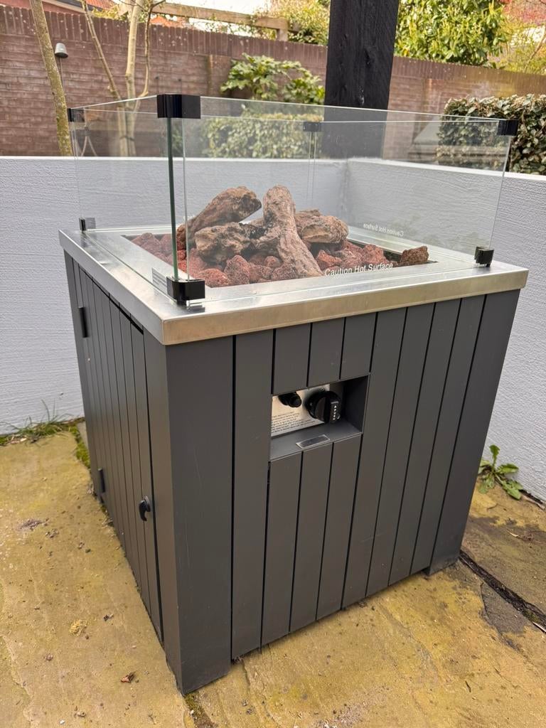 Sfeervolle aluminium vuurtafel, COZI living & glazen ombouw, Ophalen, Zo goed als nieuw