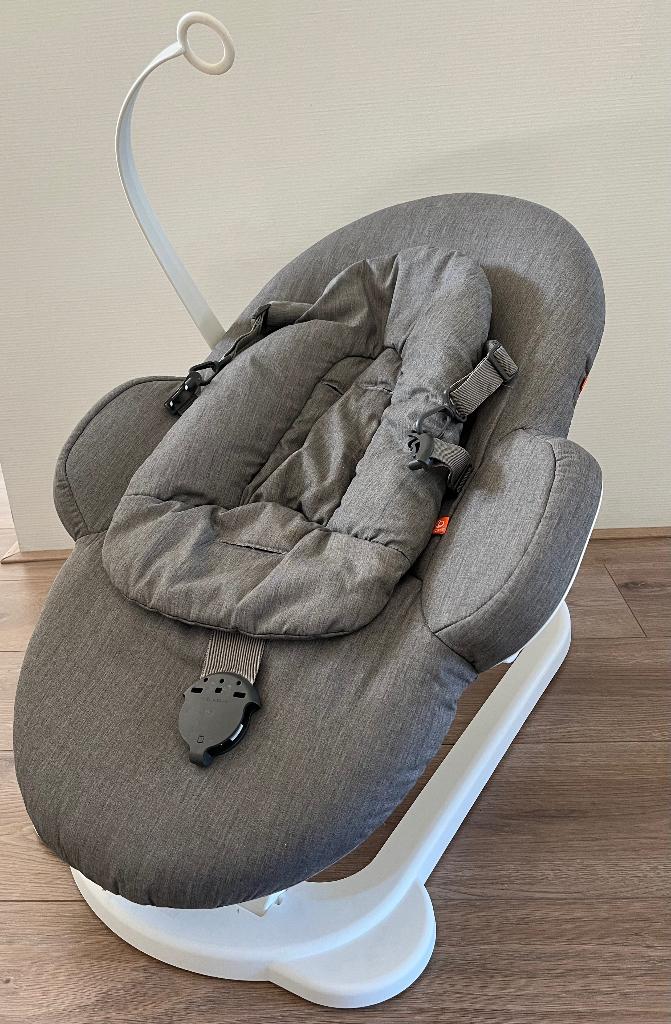 Stokke steps stoel compleet, Ophalen, Zo goed als nieuw, Meegroeistoel, Gordel(s)