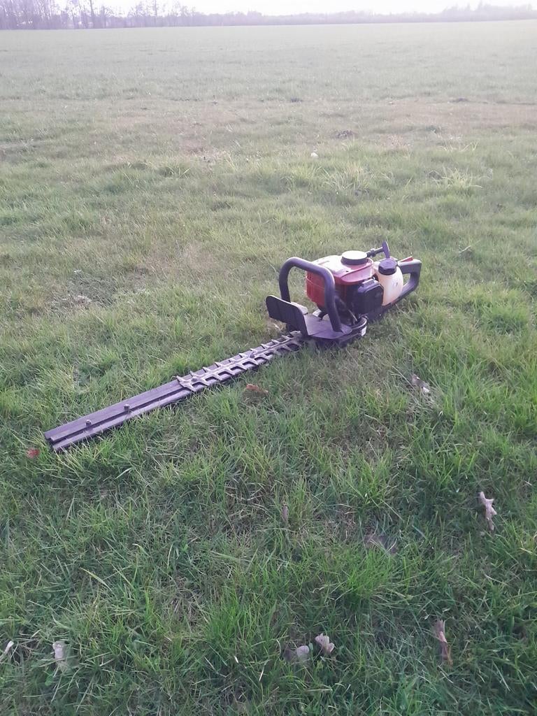 Heggenschaar - Opgeknapt en Werkend, Ophalen of Verzenden, Gebruikt, Benzine, IKRA mogatec