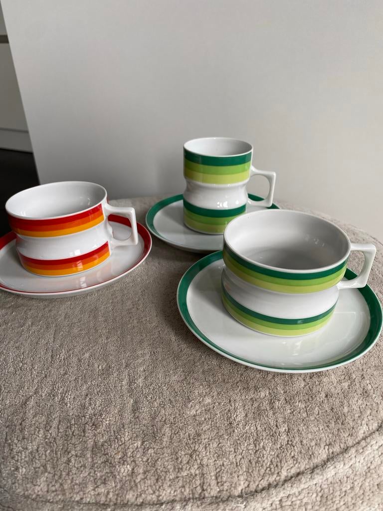 Vintage Van Nelle Plaza? kop en schotel - Groen/Geel, Huis en Inrichting, Keuken | Servies, Keramiek, Ophalen of Verzenden, Zo goed als nieuw