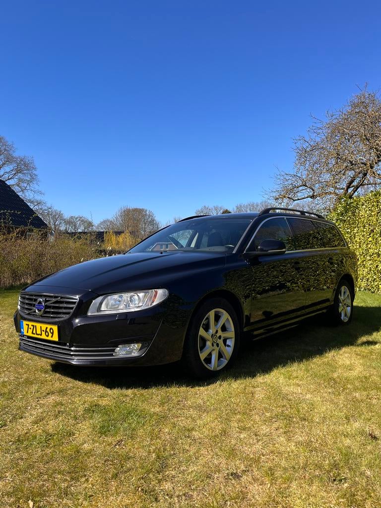 Volvo V70 D4 133KW 2015 Zwart, Auto's, Volvo, Voorwielaandrijving, 1800 kg, 4 cilinders, Zwart