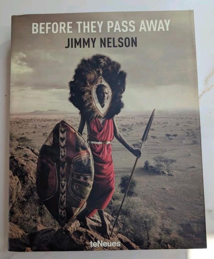 Jimmy Nelson - Before They Pass Away, gesigneerd, hardcover, Boeken, Fotografen, Ophalen of Verzenden, Zo goed als nieuw, Jimmy Nelson
