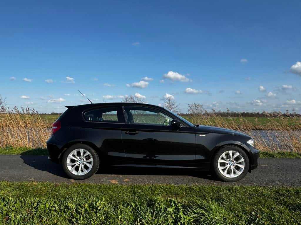BMW 1-Serie 1.6 I 116 3DR 2007 Zwart, Auto's, 1-Serie, Achterwielaandrijving, 1599 cc, 4 cilinders