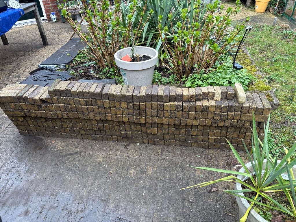 Gele steentjes voor terras, Tuin en Terras, Ophalen, Gebruikt, Klinkers, 5 tot 10 m²