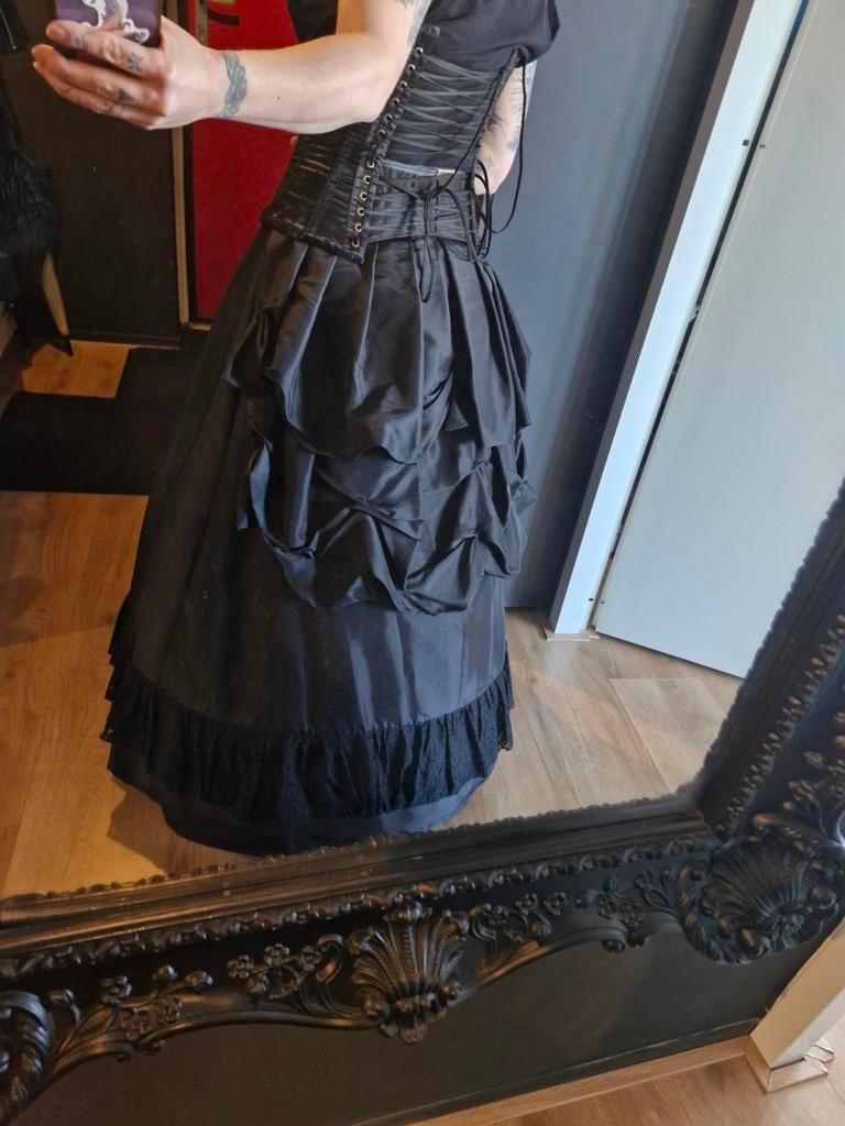 Victoriaanse hoepelrok zwart Fantasy, Kleding | Dames, Gelegenheidskleding, Zo goed als nieuw, Overige typen, Maat 38/40 (M), Zwart