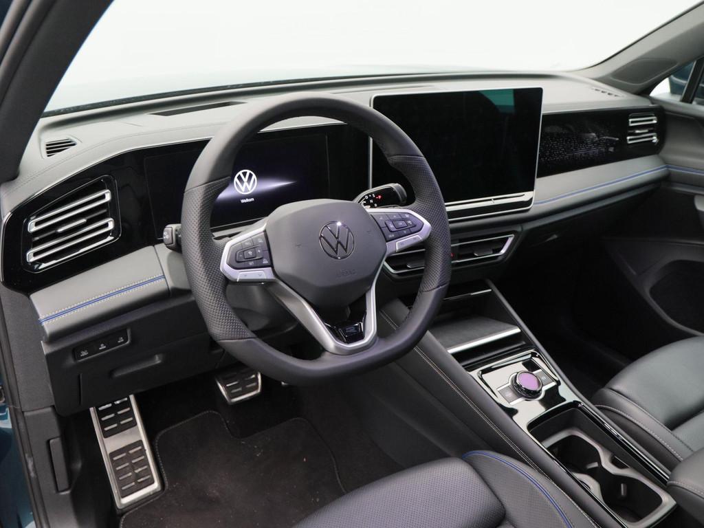 Volkswagen Tiguan 1.5 eHybrid 272 Pk Automaat R-Line | Trekh, Auto's, Stof, 4 cilinders, 2000 kg, 1790 kg