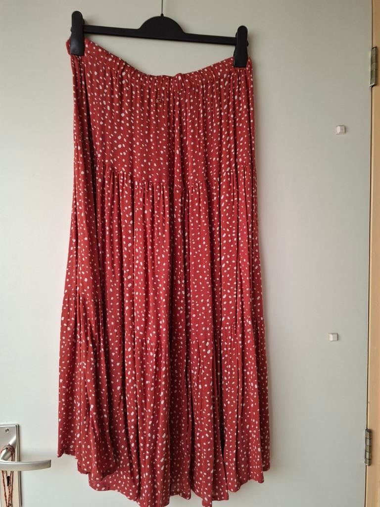 Rok brunotti  rood met witte stippen maat xl, Kleding | Dames, Ophalen, Maat 46/48 (XL) of groter, Zo goed als nieuw, Boven de knie