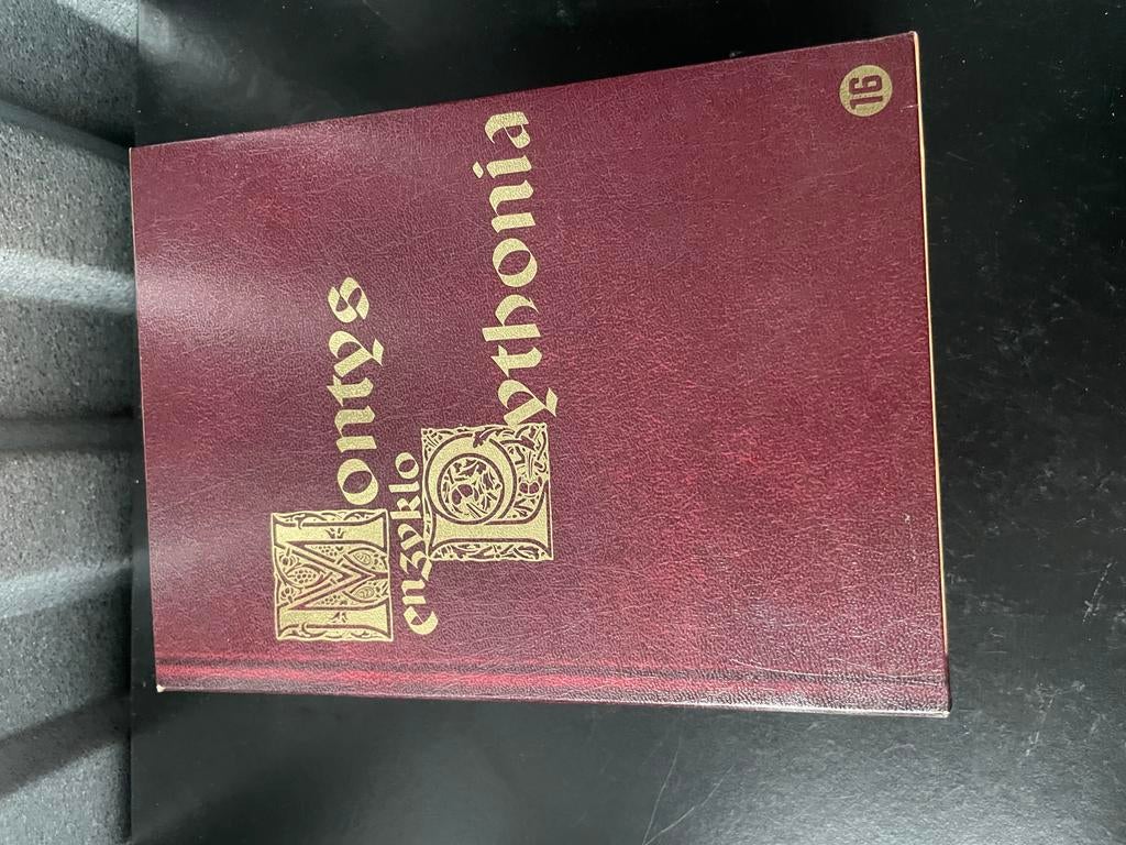 Monty Python DVD Boxset - Holy Grail, Life of Brian, Jabberw, Vanaf 16 jaar, Ophalen of Verzenden, Gebruikt, Boxset