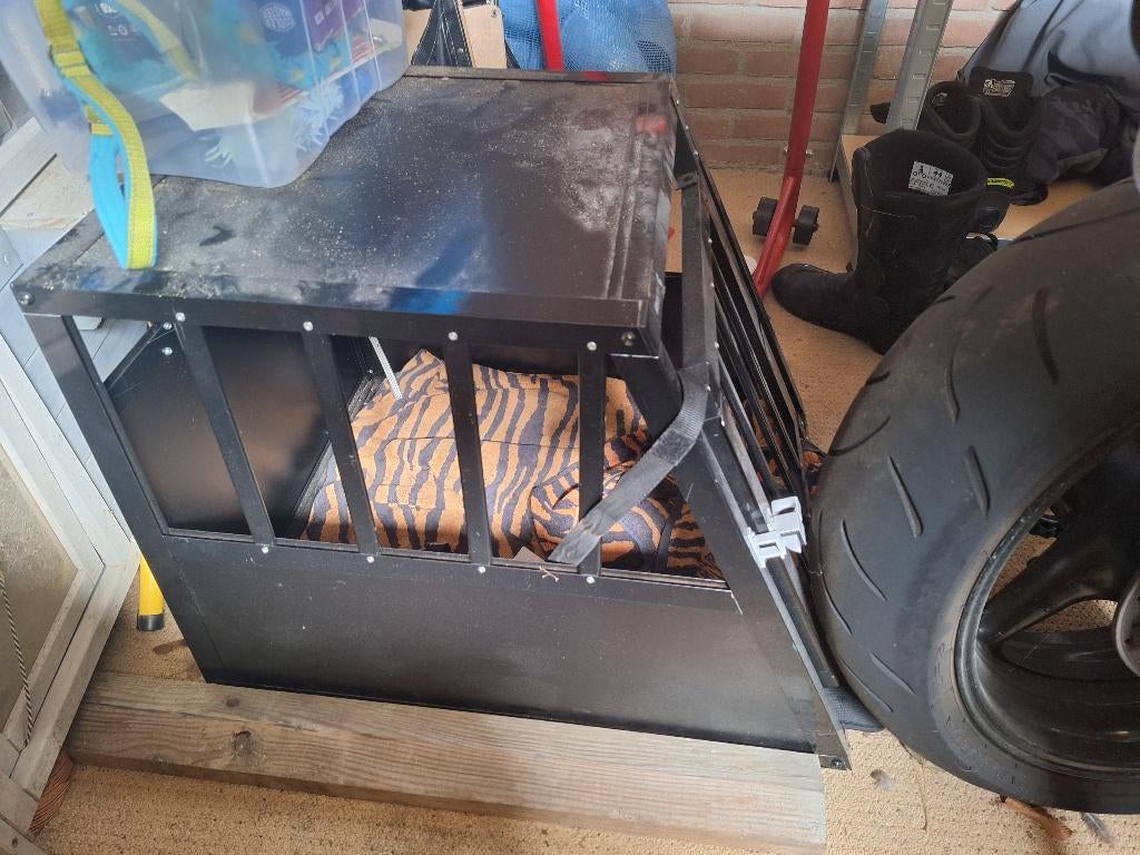 Hondenbench, Ophalen, Zo goed als nieuw