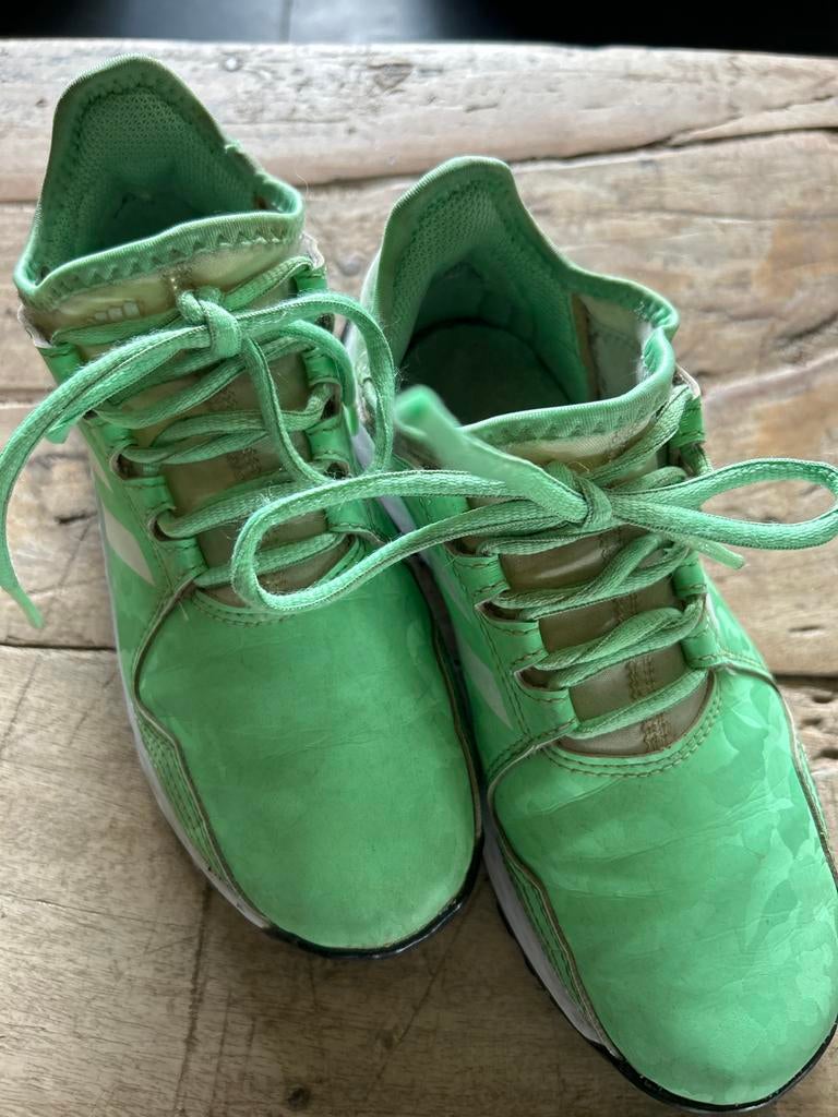 Adidas Hockeyschoenen - Maat 34, Sport en Fitness, Hockey, Ophalen of Verzenden, Gebruikt, Schoenen