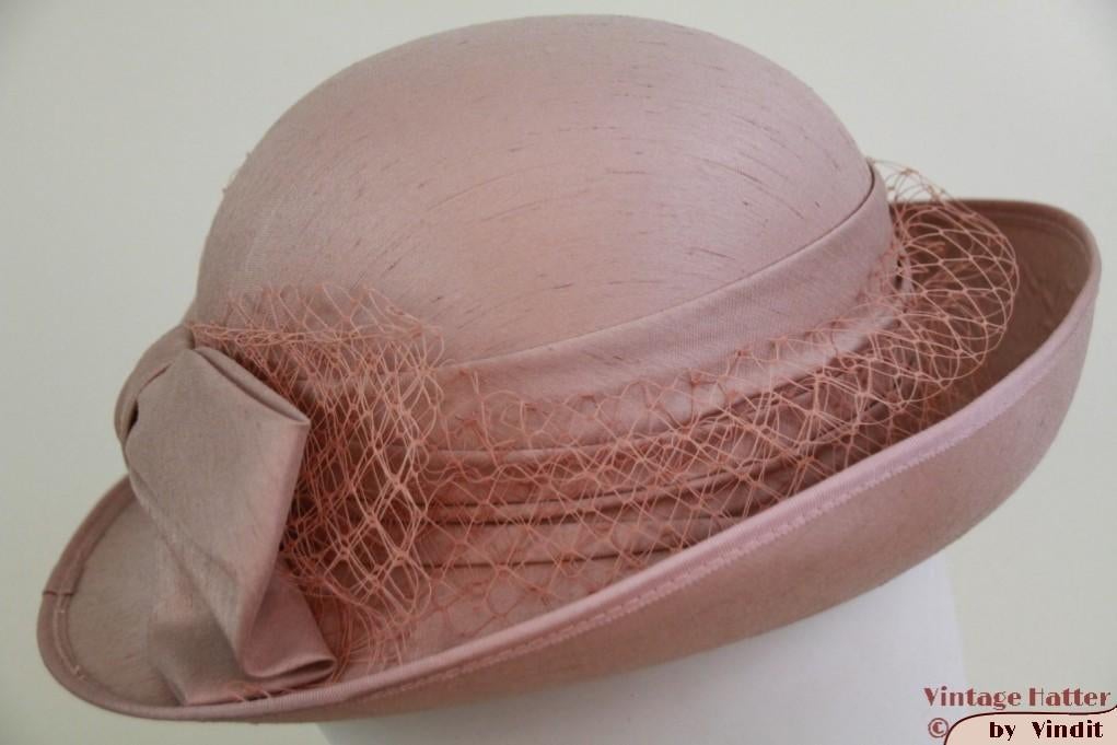 mooie Dameshoed KayBee roze met voile en strik 55 = S Nieuw, Nieuw, Ophalen of Verzenden, Accessoires, Roze