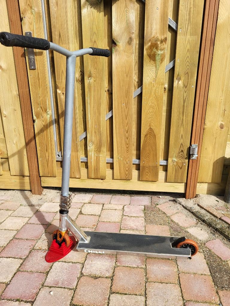 Stuntstep Chilli custom made, Fietsen en Brommers, Steps, Ophalen, Zo goed als nieuw, Overige typen, Chilli