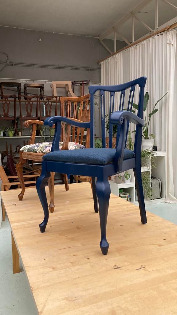 Chair upcycling workshop: upholstery and woodwork - Den Haag, Ophalen
