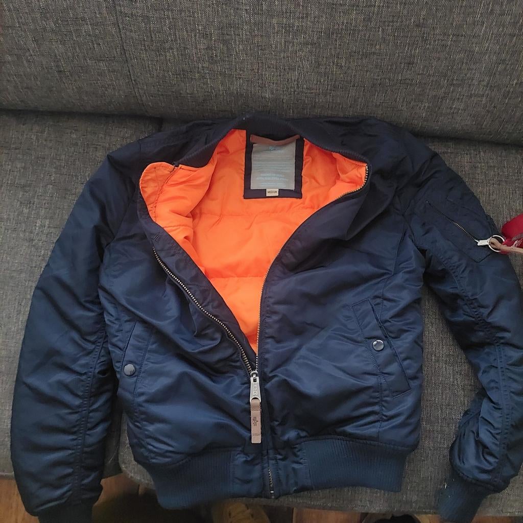 Donkerblauwe alpha bomberjack met oranje voering medium, Kleding | Heren, Ophalen of Verzenden, Nieuw, Maat 48/50 (M), Blauw