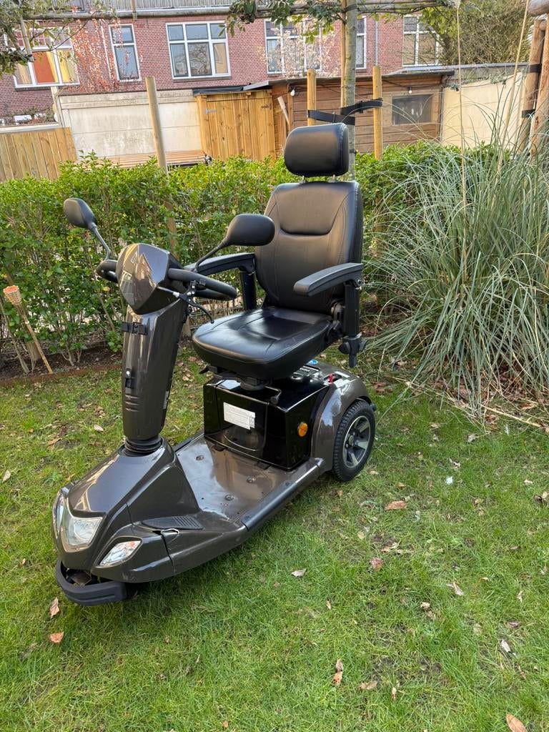 Te koop: scootmobiel Carpo 3 , kleur bruin, Ophalen, Gebruikt, Overige merken, 16 km/u of meer