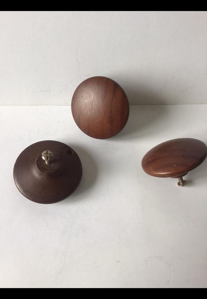 3 Kunststof knopjes, meubelknopjes, bruin diameter ong 5,7cm, Ophalen of Verzenden, Zo goed als nieuw, Overige materialen, Overige typen