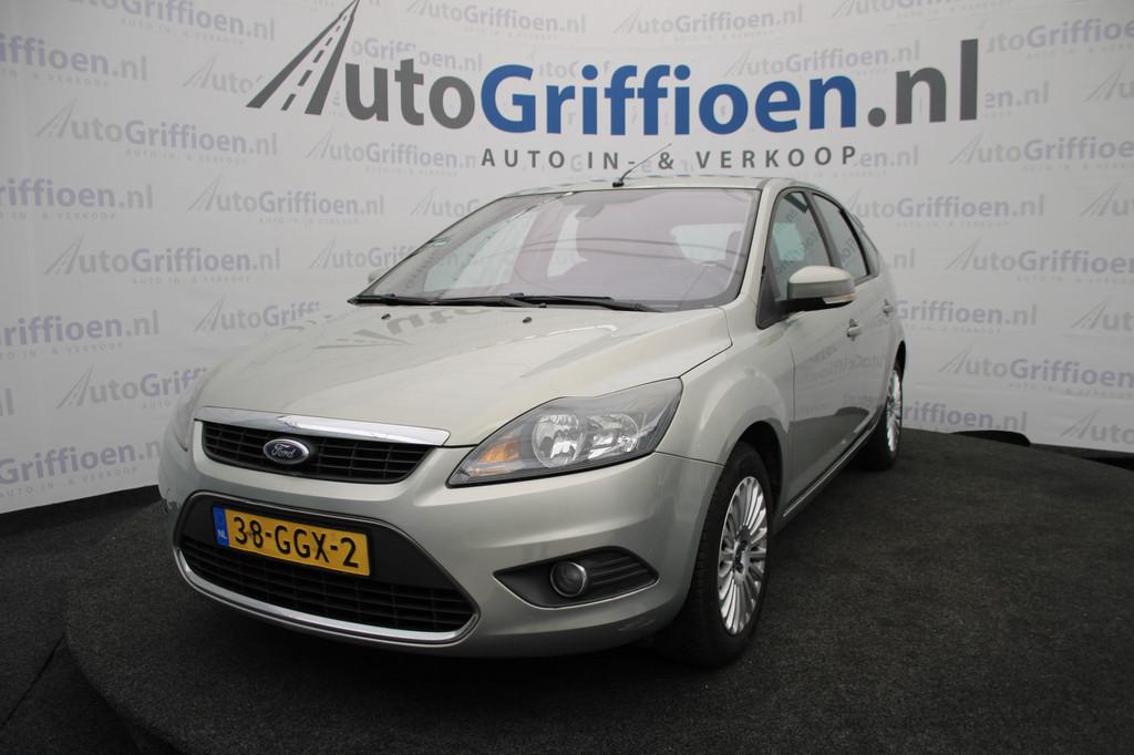 Ford Focus 1.6 Titanium met leer, klima, trekhaak, cruise, s, 1596 cc, Gebruikt, Zwart, 4 cilinders