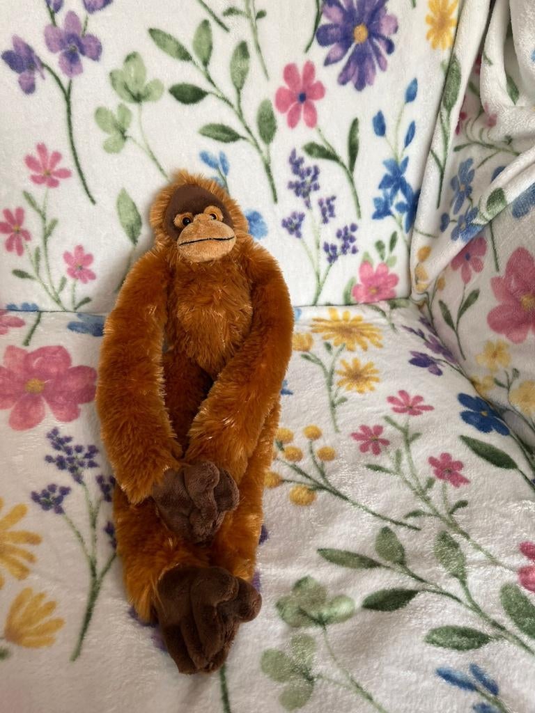 Orang-oetan knuffel met klittenband handen en voeten, Ophalen of Verzenden, Gebruikt, Overige typen