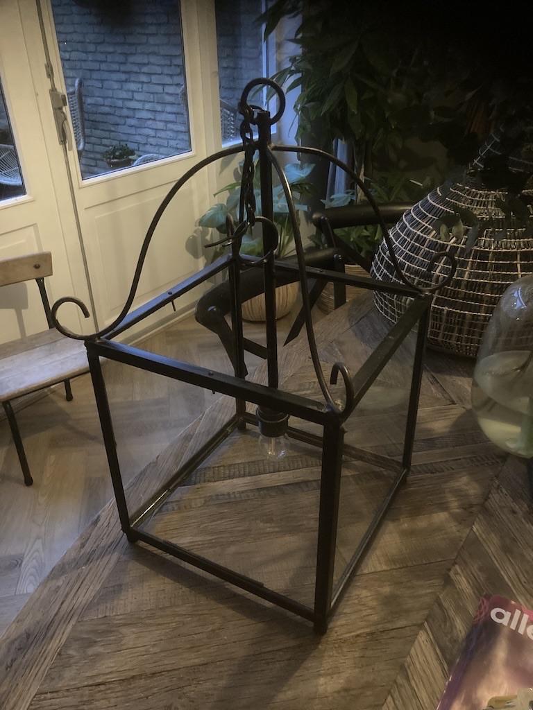 Unieke lamp uit oude collectie Riviera Maison, Huis en Inrichting, Lampen | Hanglampen, Zo goed als nieuw, 50 tot 75 cm, Glas