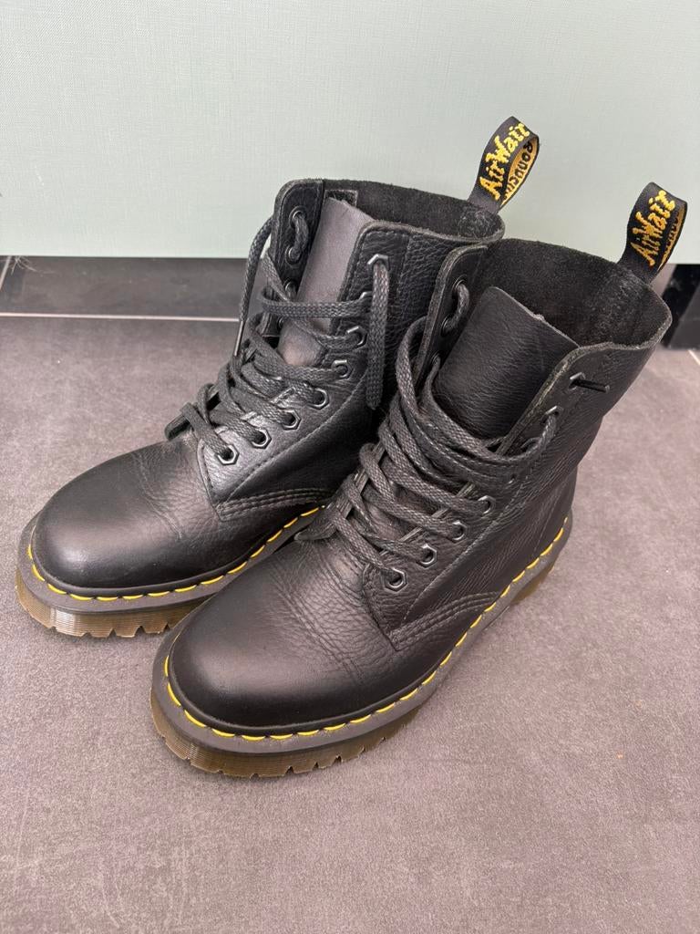 Dr Martens Pascal 1460 maat 38, Kleding | Dames, Schoenen, Ophalen of Verzenden, Zo goed als nieuw, Zwart