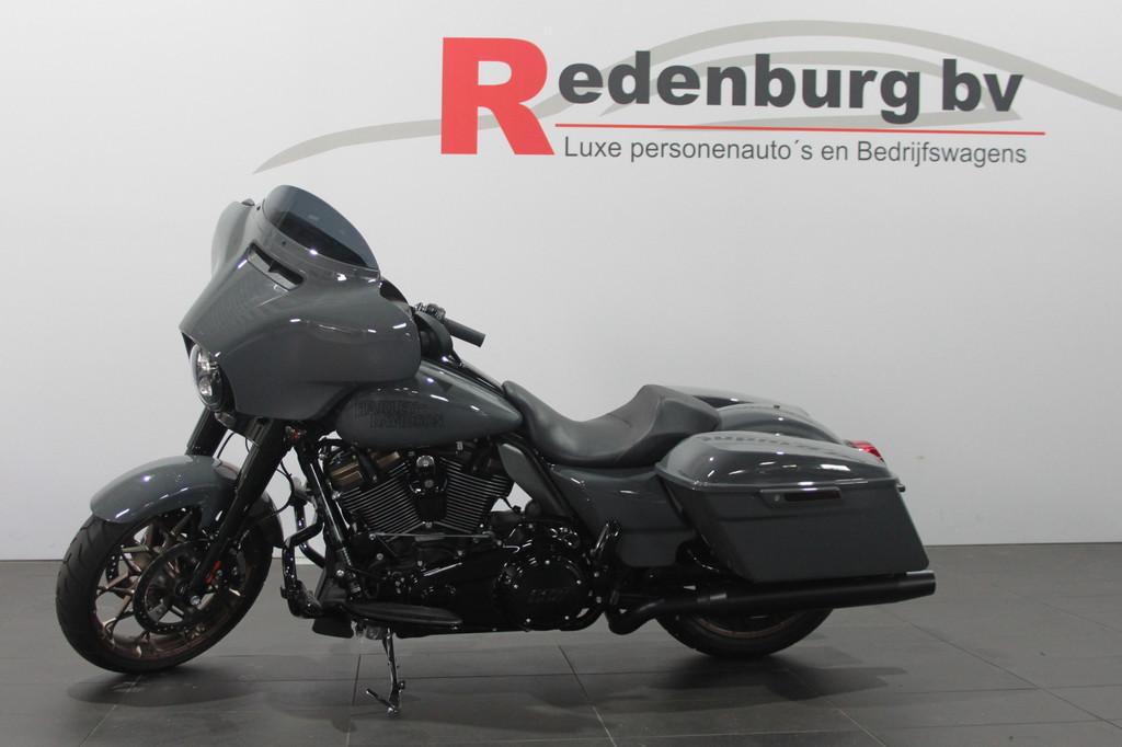 Harley-Davidson 117 FLHXST Street Glide Special ST - foto 3