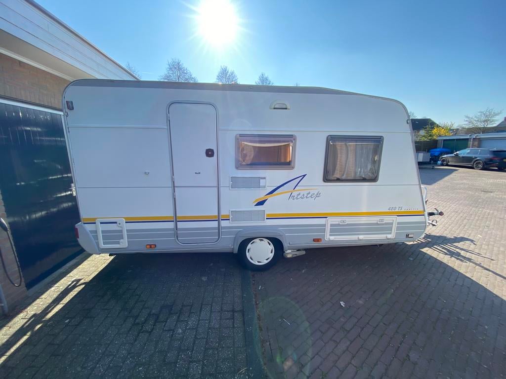 Burstner 420 TS, Vast bed, 750 - 1000 kg, Particulier, Bürstner